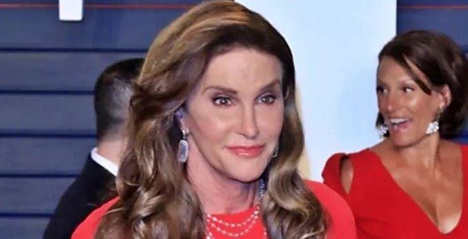 Caitlyn Jenner ,72 , Leaves Her Make-up Off And We Are Speechless